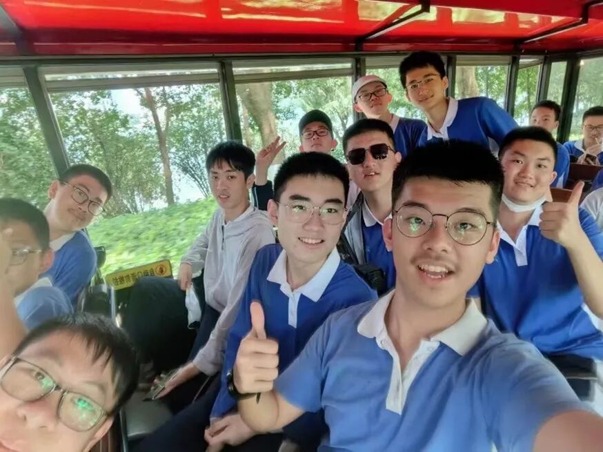 深中学子 | 殷逸铭：以热爱，抵万难
